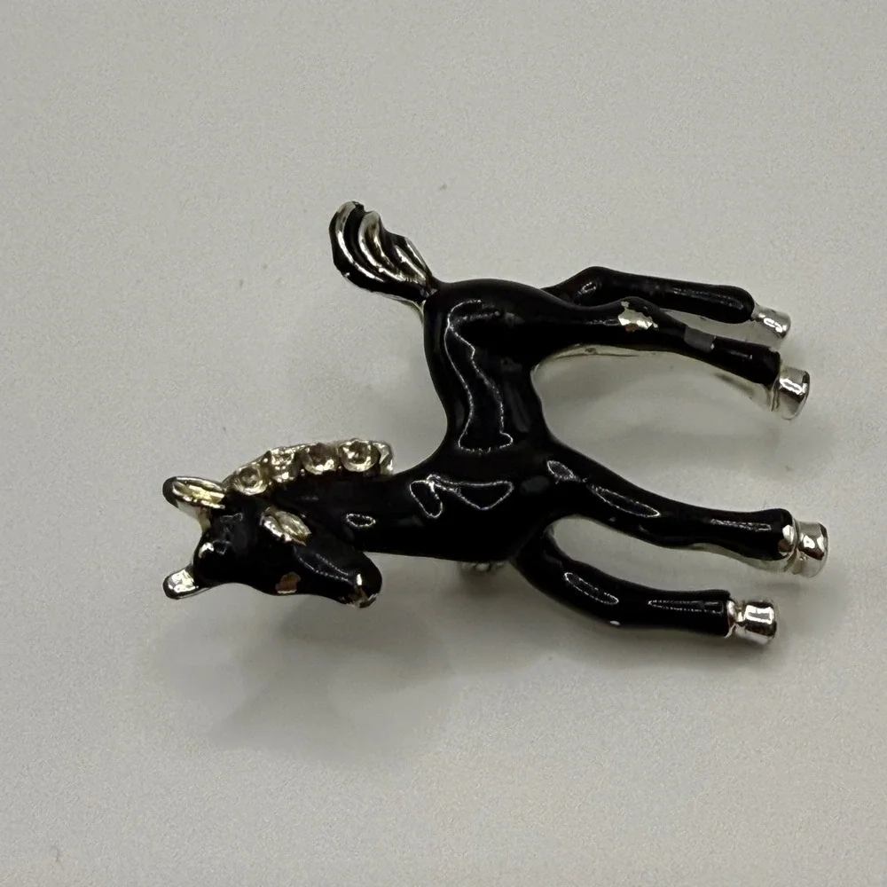 Vintage Black Enamel Horse Foal Brooch Silver Tone Equestrian Pony Pin Figural